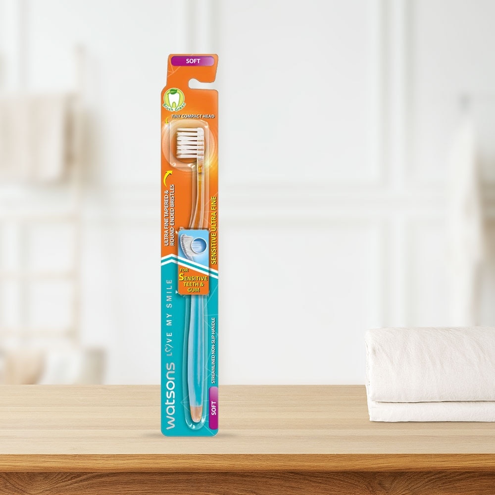 Bàn Chải Đánh Răng Watsons Sensitive Ultra Fine Toothbrush (Soft) 1 cây