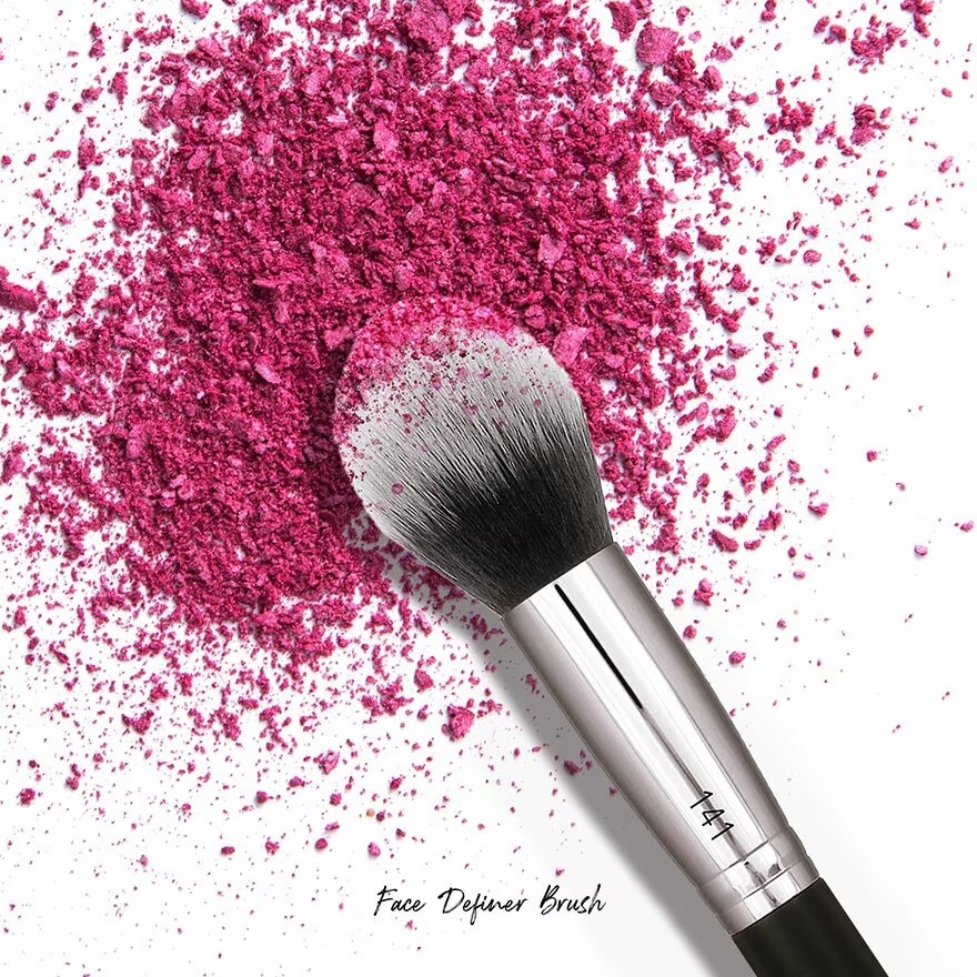 Face Definer Brush 1pcs