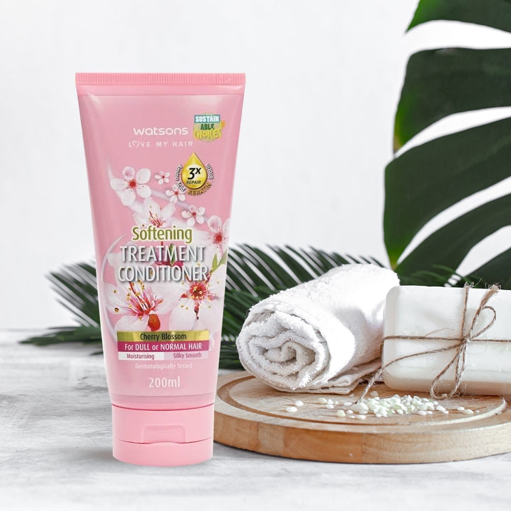 Dầu Xả Watsons Chiết Xuất Hoa Anh Đào Cho Tóc Xỉn Màu & Tóc Thường 200ml