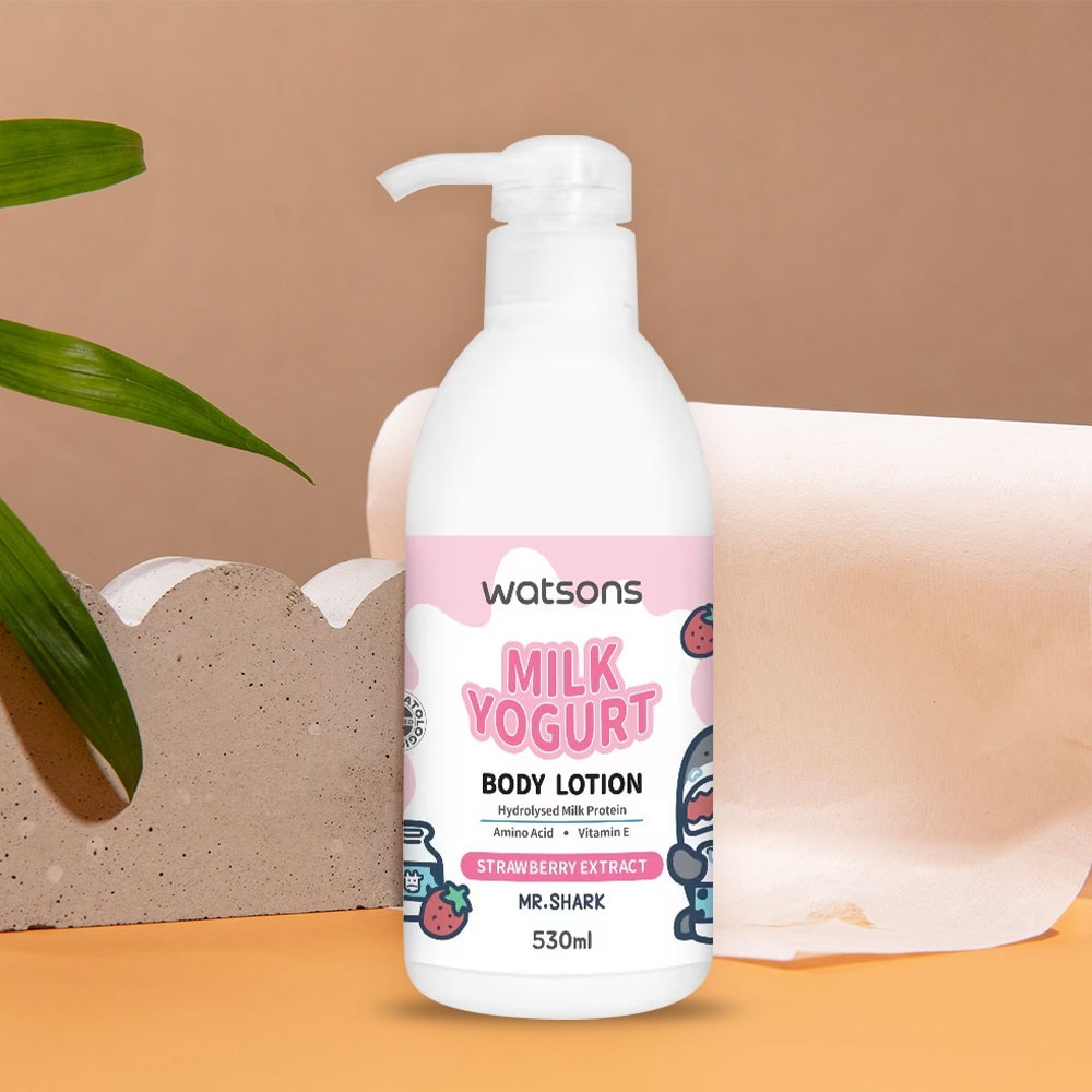 Watsons Milk Yogurt Body Lotion Strawberry 530ml (Mr. Shark)