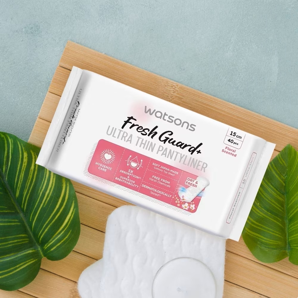 Băng Vệ Sinh Hàng Ngày Watsons Fresh Guard Ultra Thin Pantyliner Floral Scented 15cm 40 Miếng image