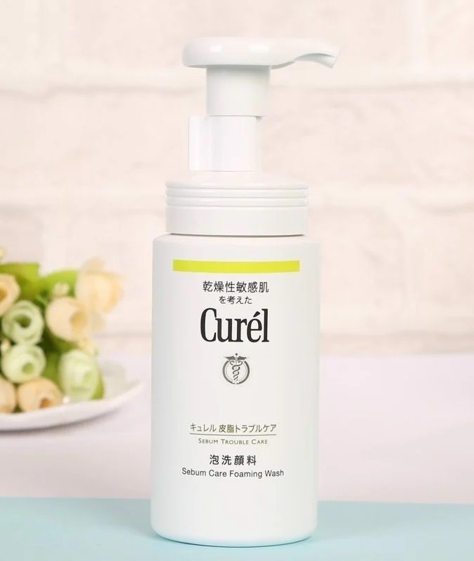 Sữa Rửa Mặt Dạng Bọt Curél Sebum Trouble Care Foaming Facial Wash Dành Cho Da Dầu 150ml