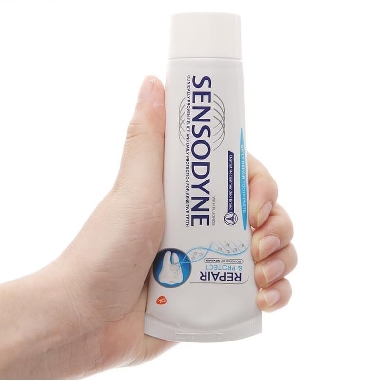 Kem Đánh Răng Giúp Phục Hồi Răng Nhạy Cảm Sensodyne Repair & Protect 100g