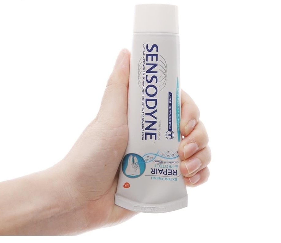 Kem Đánh Răng Sensodyne Repair & Protect Deep Repair Whitening 100g