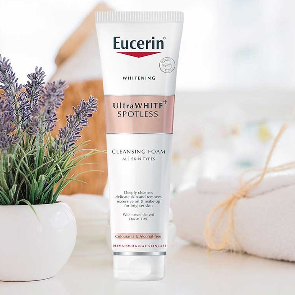 Sữa Rửa Mặt Tạo Bọt Eucerin Sáng Da Spotless Brightening Gentle Cleansing Foam 150g