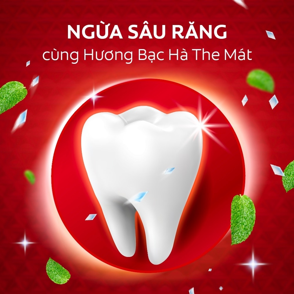 Kem Đánh Răng Colgate Max Fresh Trà Xanh Tinh Thể Cực Mát 225g + Bàn Chải Lông Tơ Phủ Than