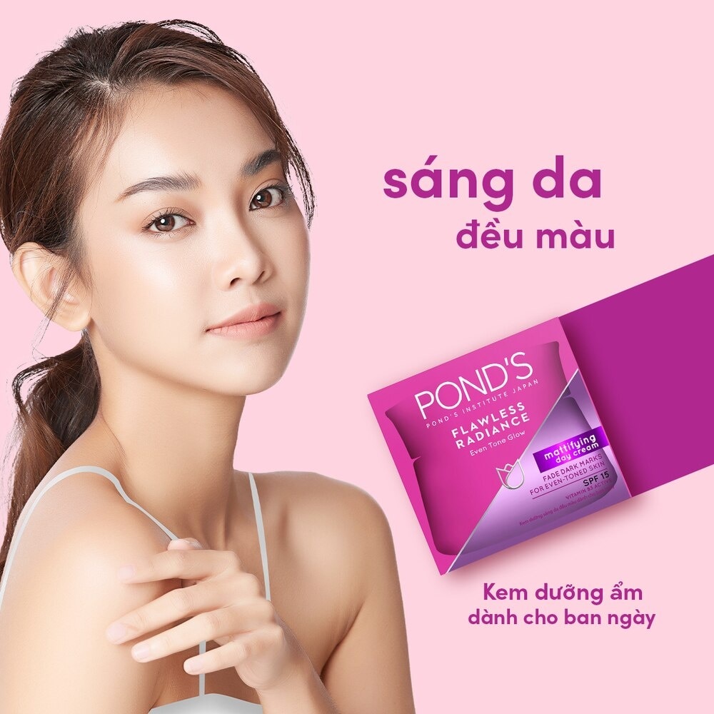 Kem Dưỡng Ẩm Ban Ngày Pond's Flawless Radiance Mattifying Day Cream SPF15 PA++ Làm Đều Màu Da 50g