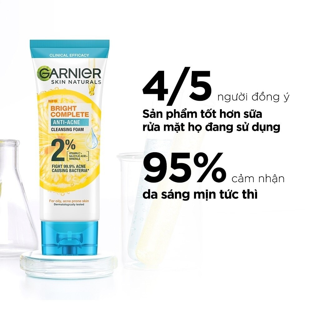 Sữa Rữa Mặt Ngừa Mụn Garnier Skin Naturals Bright Complete Anti-Acne Cleansing Foam 100ml