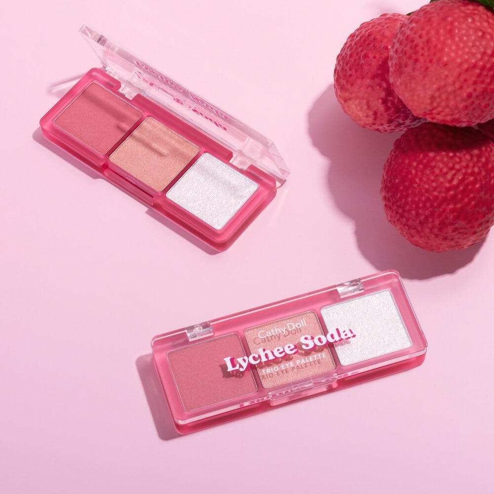 Bảng Phấn Mắt Cathy Doll Cheers Around Trio Eye Palette 2g x 3 màu .#02 Strawberry Milk