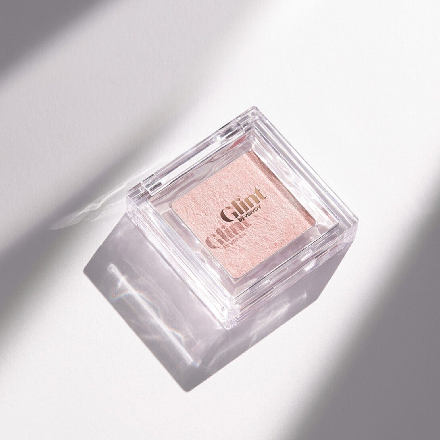 Phấn Bắt Sáng Đa Năng Glint By Vdivov Highlighter 2.3g .#05 Pitch Moon