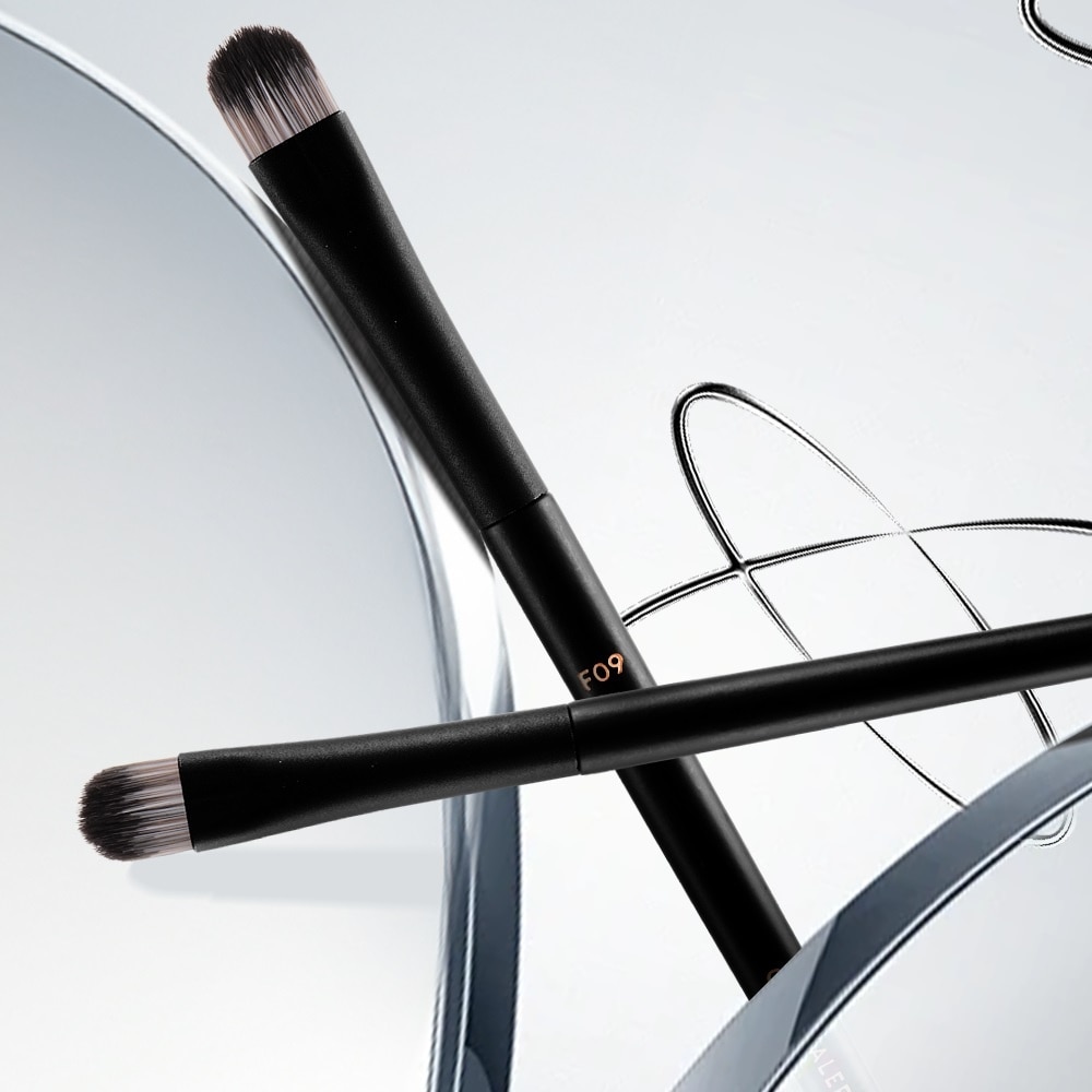 Concealer Brush F09
