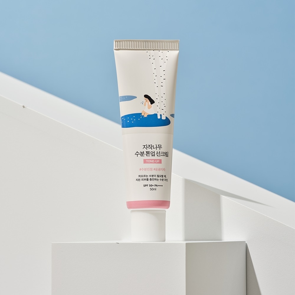Kem Chống Nắng Nâng Tông Round Lab Birch Juice Moisturizing Tone-up Sunscreen SPF50+ PA++++ 50ml