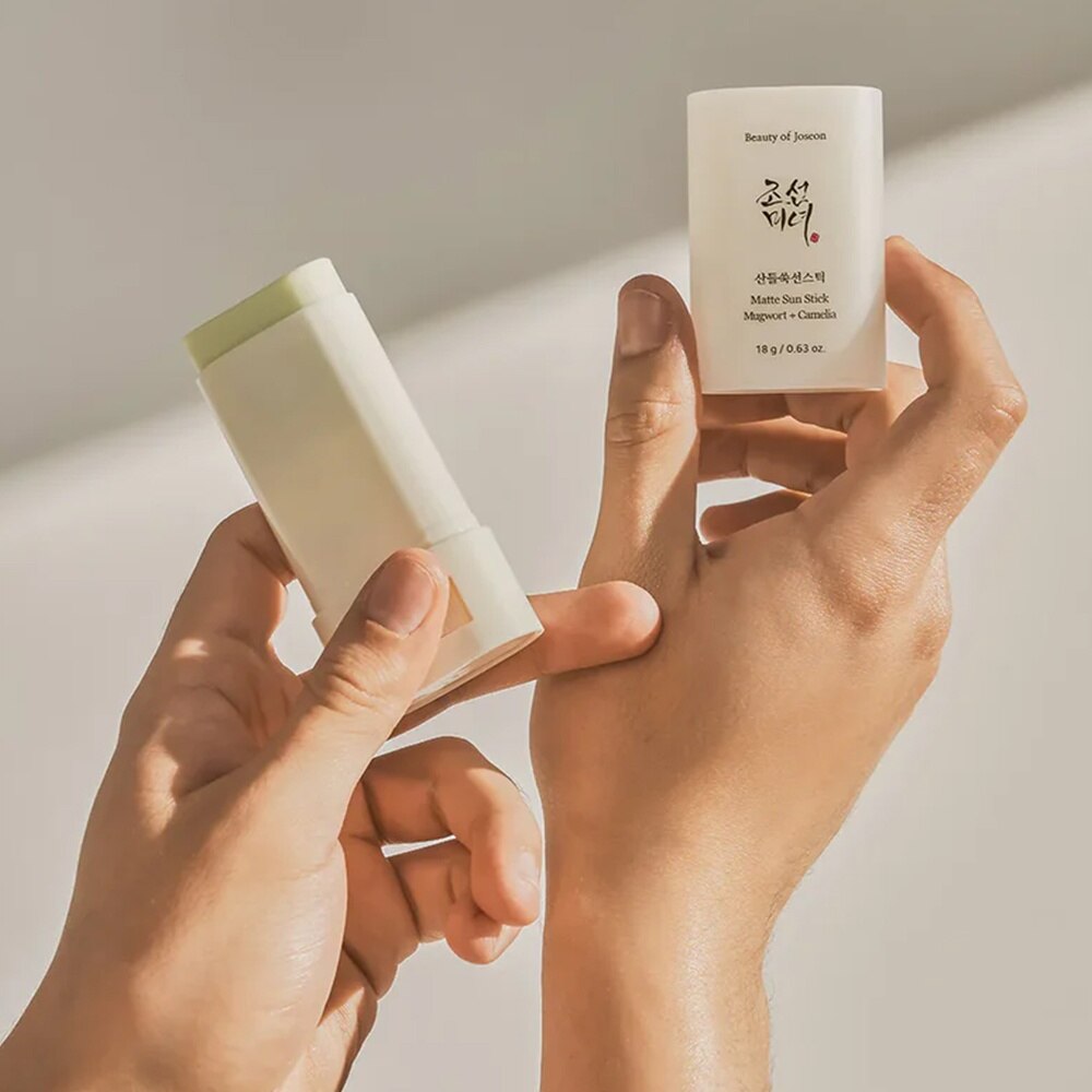 Sáp Chống Nắng Beauty Of Joseon Matte Sun Stick Mugwort + Camelia SPF50+ PA++++ 18g